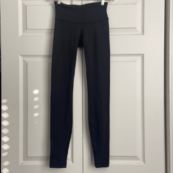 lululemon athletica Pants - Lululemon black sz 2 leggings